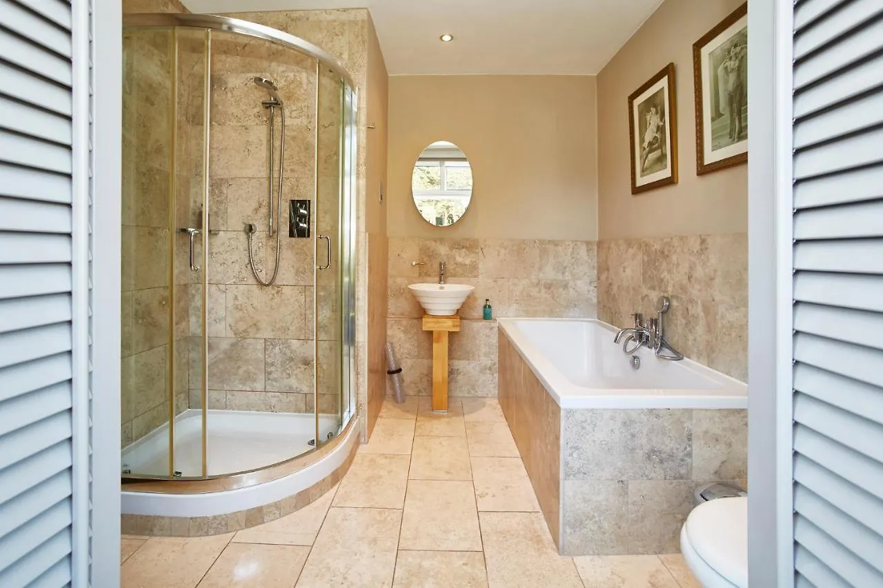 Dillons Of Whitby Bed & Breakfast